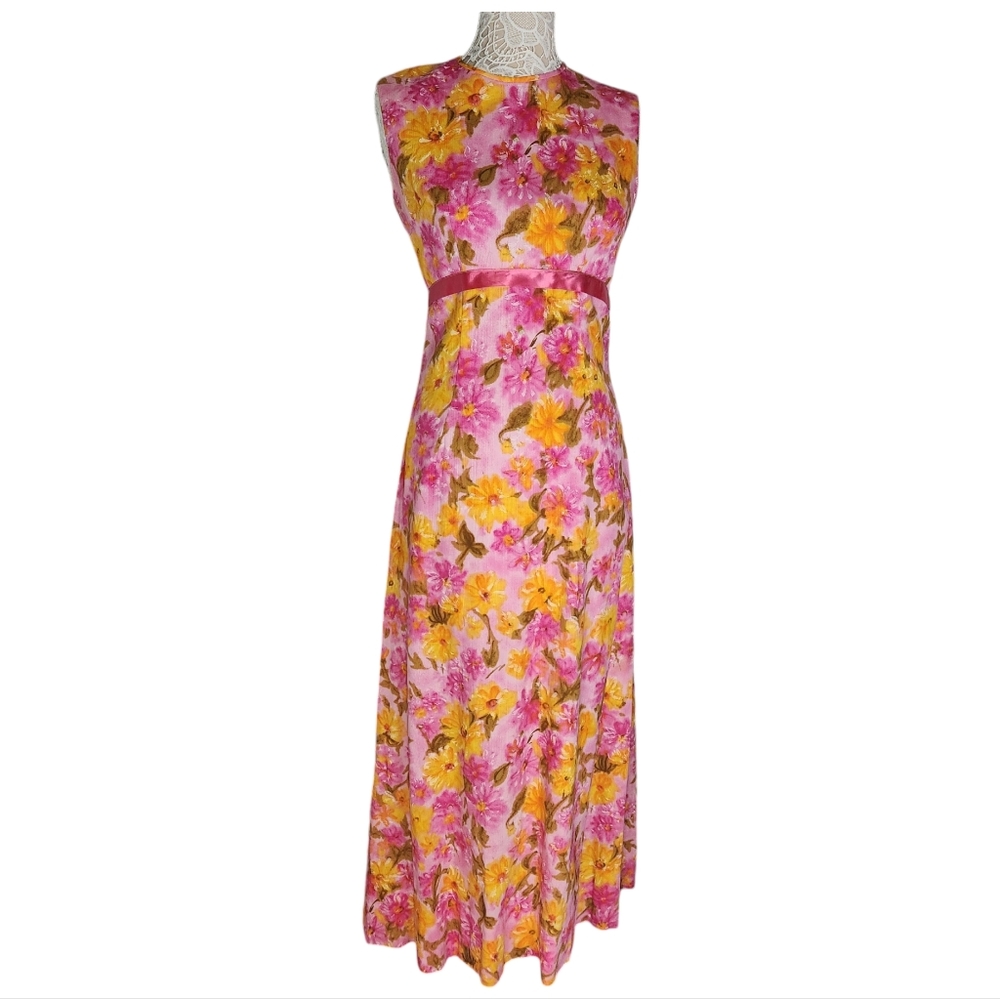 Vintage handmade 70s floral maxi dress fits size 6